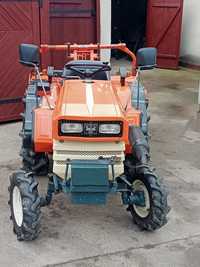 Трактор Kubota B1500M