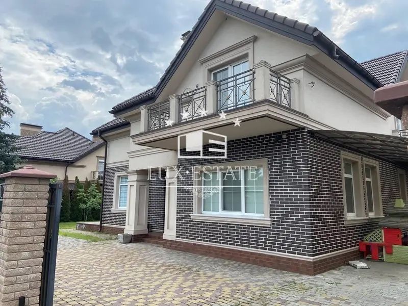 Аренда нового дома в коттеджном городке Zoloche