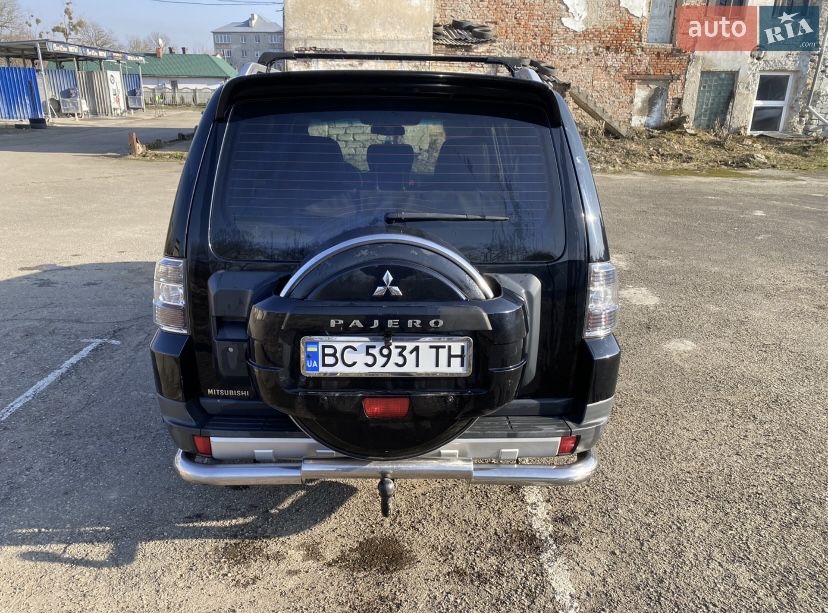 Продам паджеро вагон 4