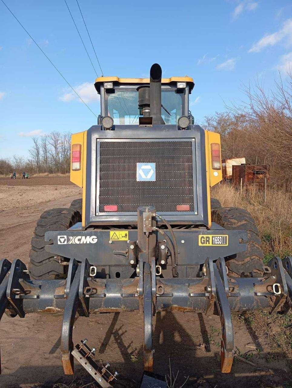 Продам грейдер XCMG GR1653II