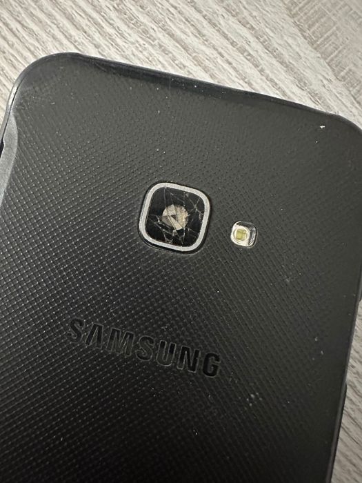 Samsung Xcover 4 używany