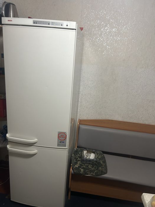 bosch холодильник в повній працездатності