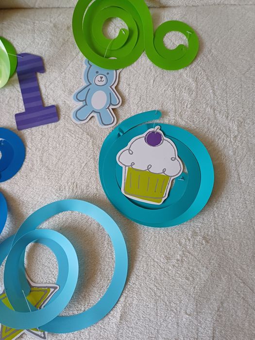 Dekoracja na 1 urodziny Dizzy danglers