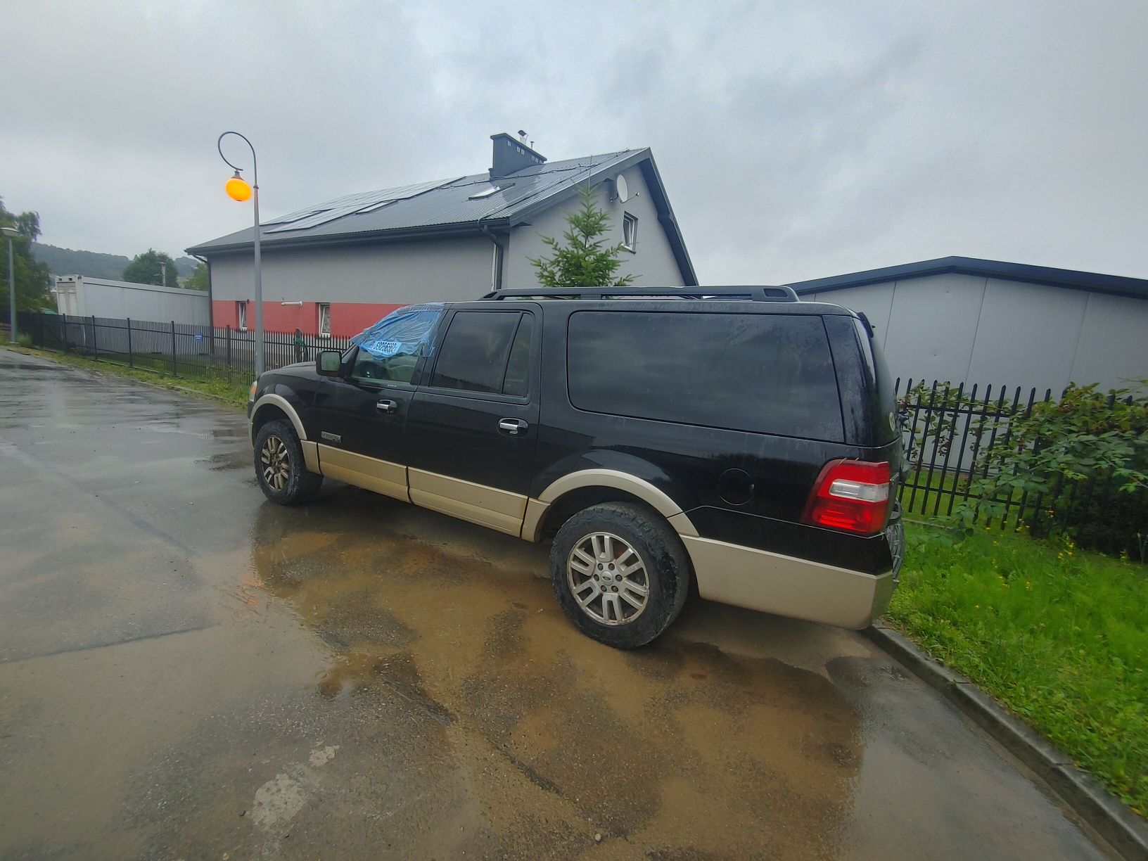 Ford EXPEDITION 3 cały na części silnik Triton 5,4 niski przebieg