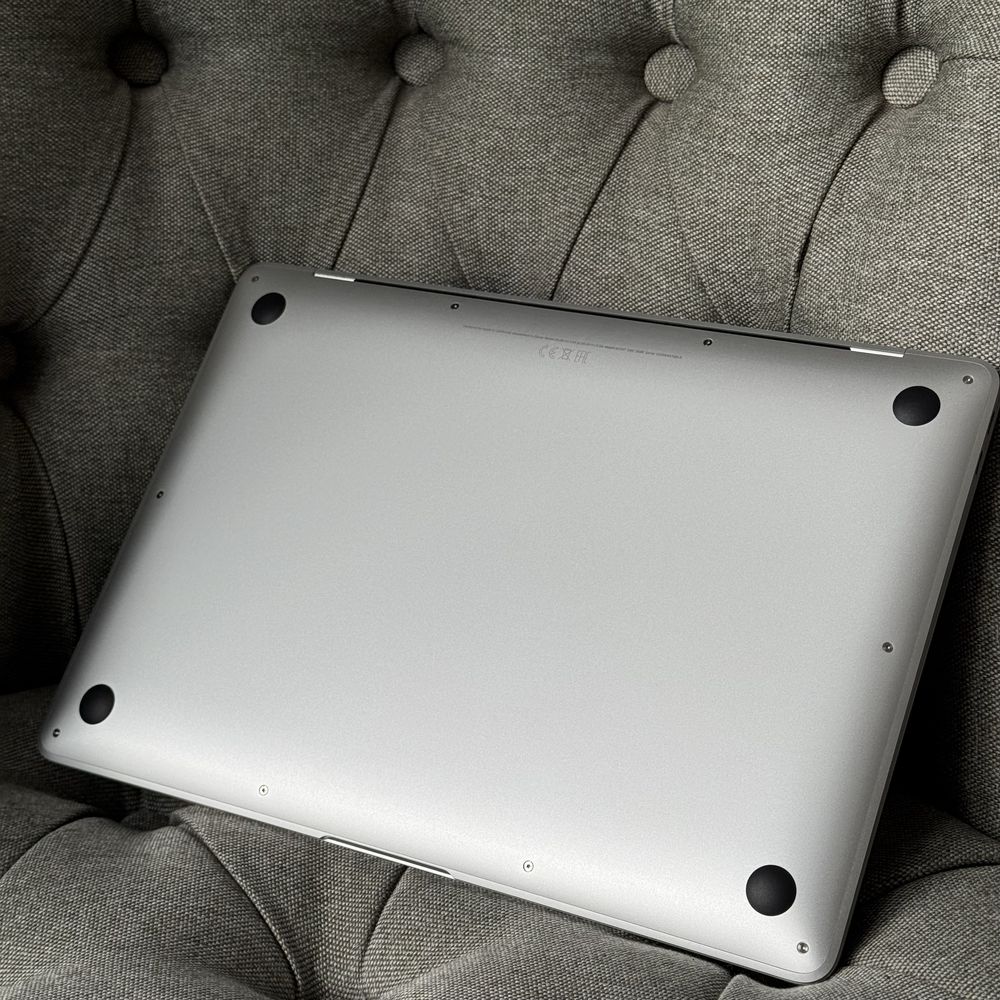 Macbook Air 2021 M1 8/256