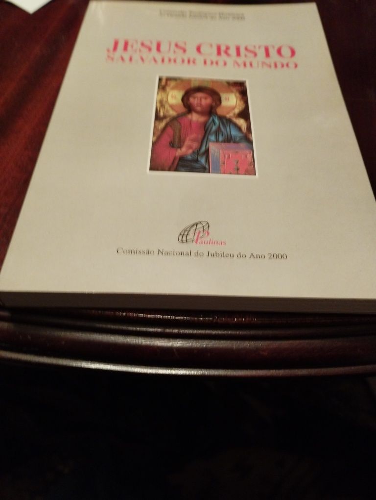 Livro "Jesus Cristo Salvador do Mundo"