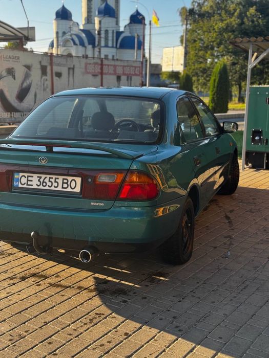 Mazda 323 1996 року