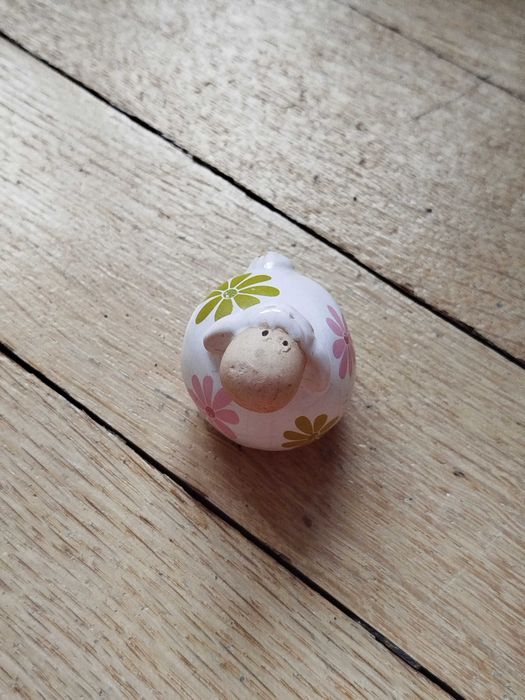 Kolekcja drobnych dekoracji, drobiazgów - cena za komplet