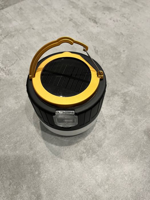 LED ліхтар-павербанк з сонячною батареєю та USB зарядкою.