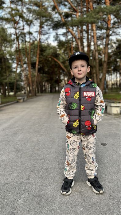Жилетка на мальчика . Безрукавка на мальчика. Жилетка.