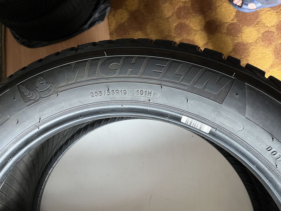 Зимові шини Michelin Latitude Alpin 235/55 R19