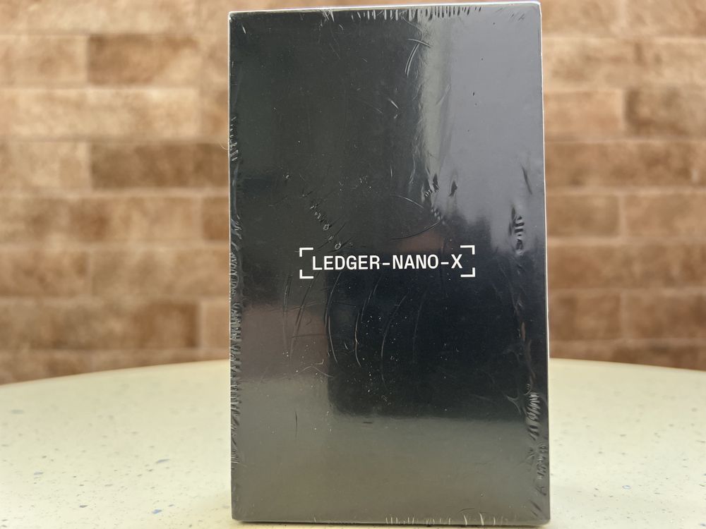 Ledger Nano X Обновленная версия (Запечатанный)