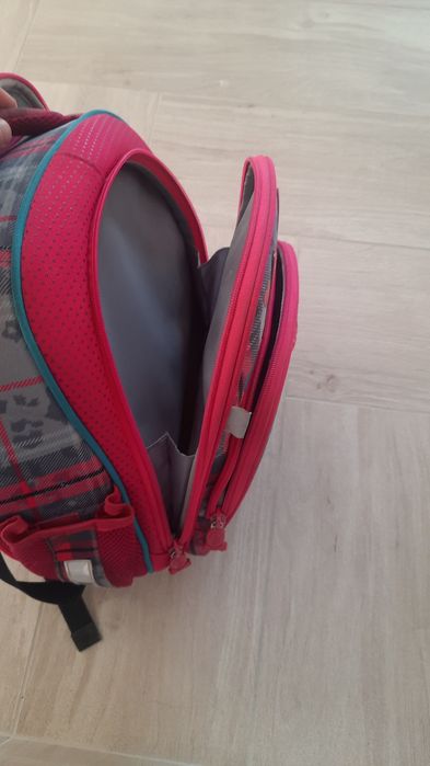 Продам шкільний рюкзак