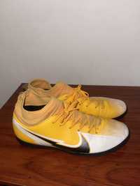 Nike society superfly 7 club laranja futsal