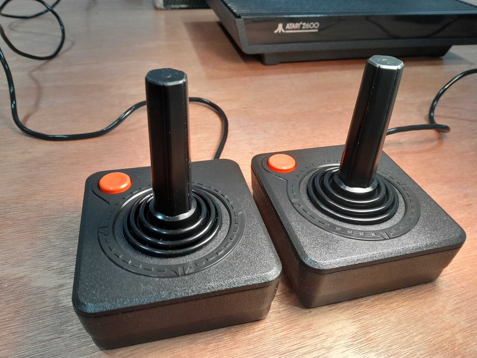 ATARI 2600 - consola original na caixa - PAL - TESTADA!