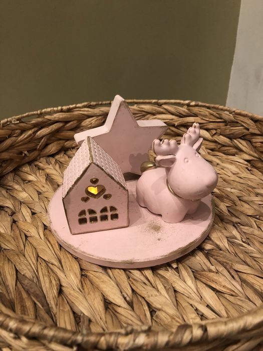 Ręcznie robiona figurka z gipsu