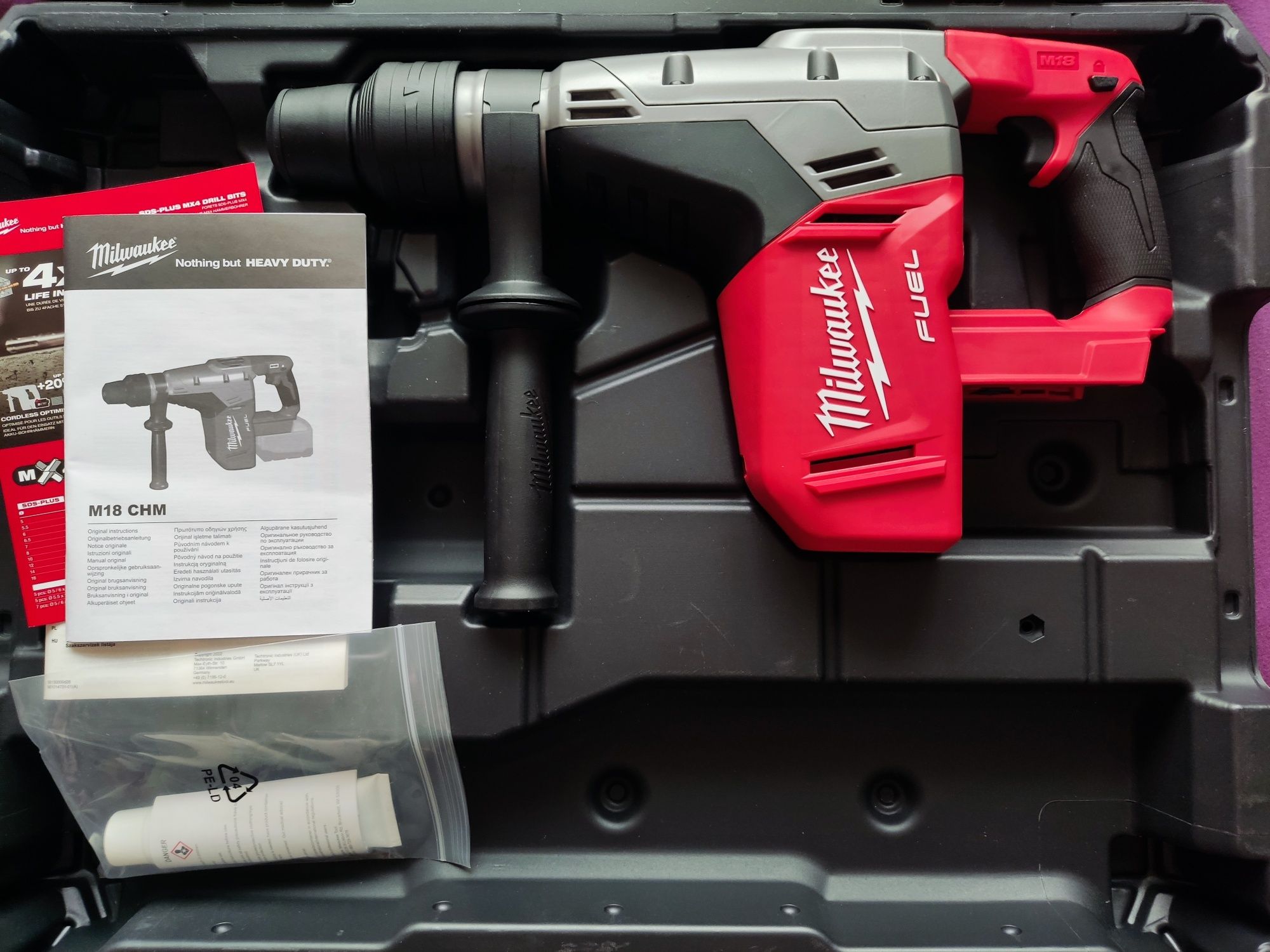 Młot udarowy wiertarka SDS-MAX Milwaukee CHM-0C. FV23%