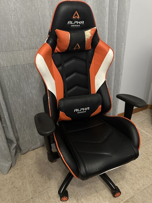 Cadeira gaming Alpha Gamer usada