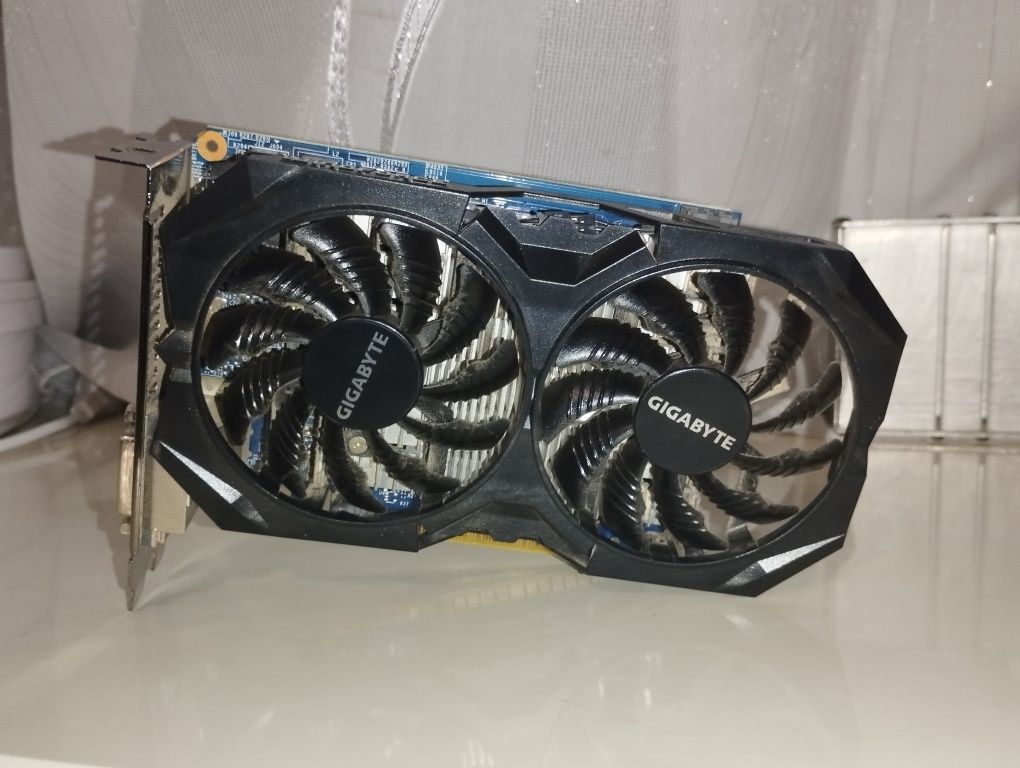 Gigabyte gtx 750ti 4 gb відеокарта