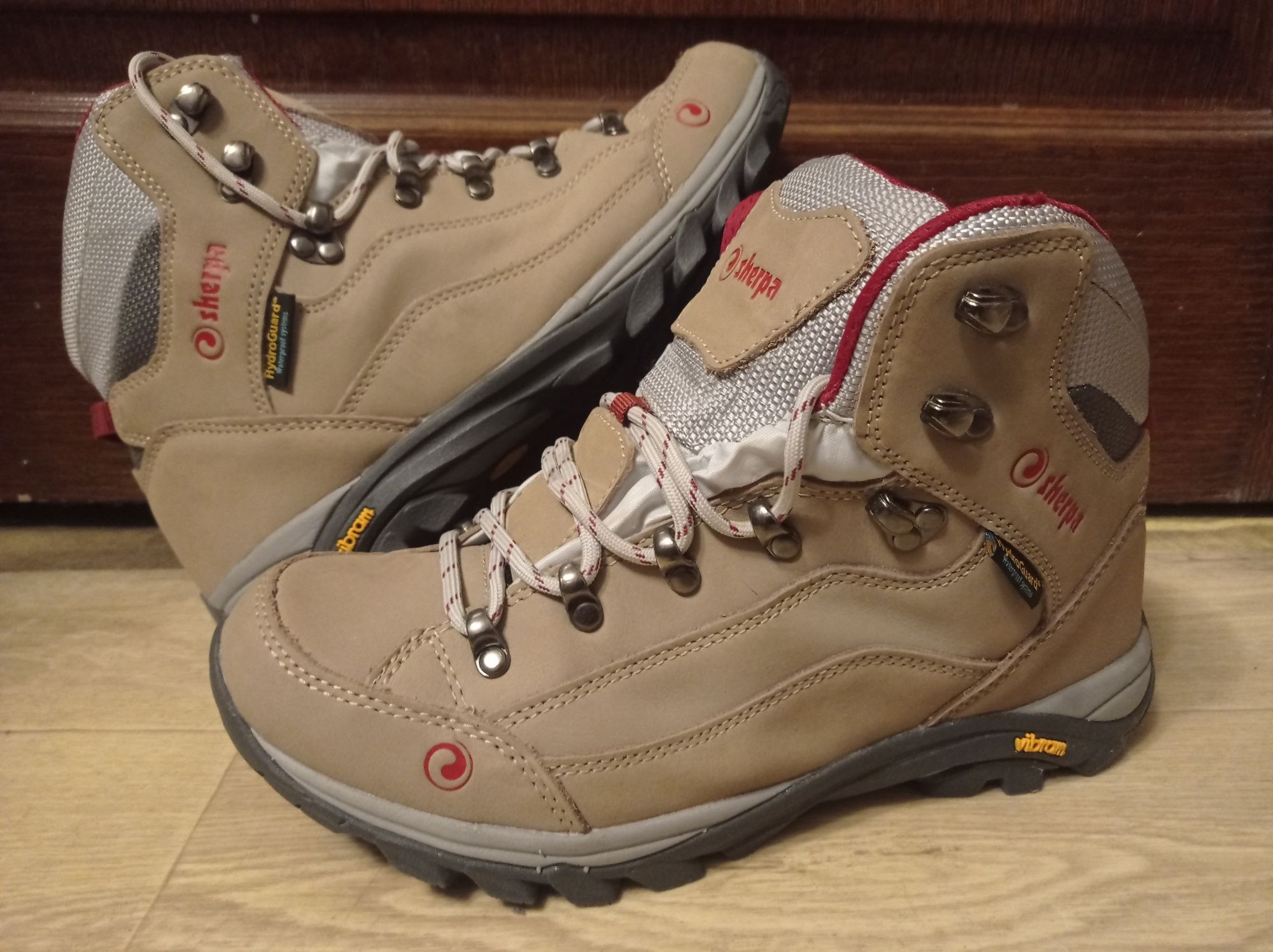 Трекинговые ботинки кроссовки Merrell meindl UK6,5 39 39,5 40 26,2см