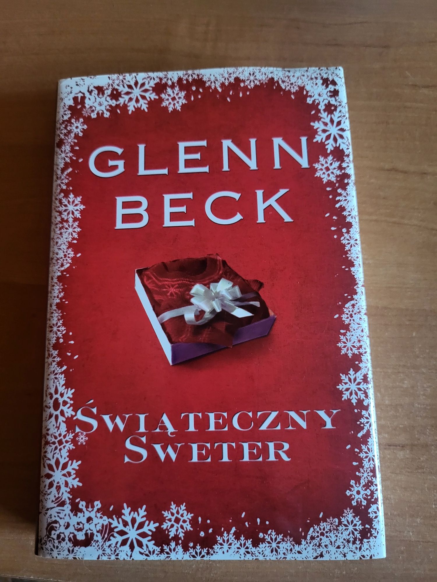Sprzedam ksiązkę" Świąteczny sweter "