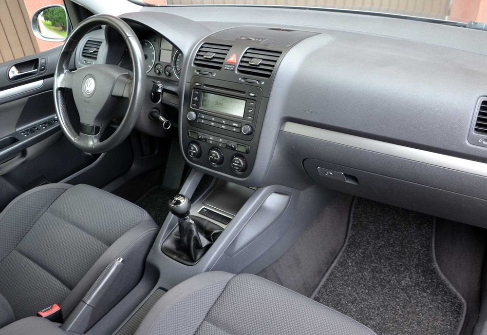 VW Golf 1.6MPI, Klima, Alu, Grzane Fotele, Okazja