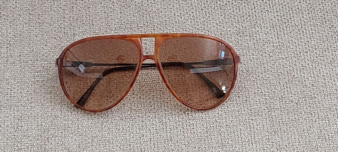 óculos de sol Polaroid vintage