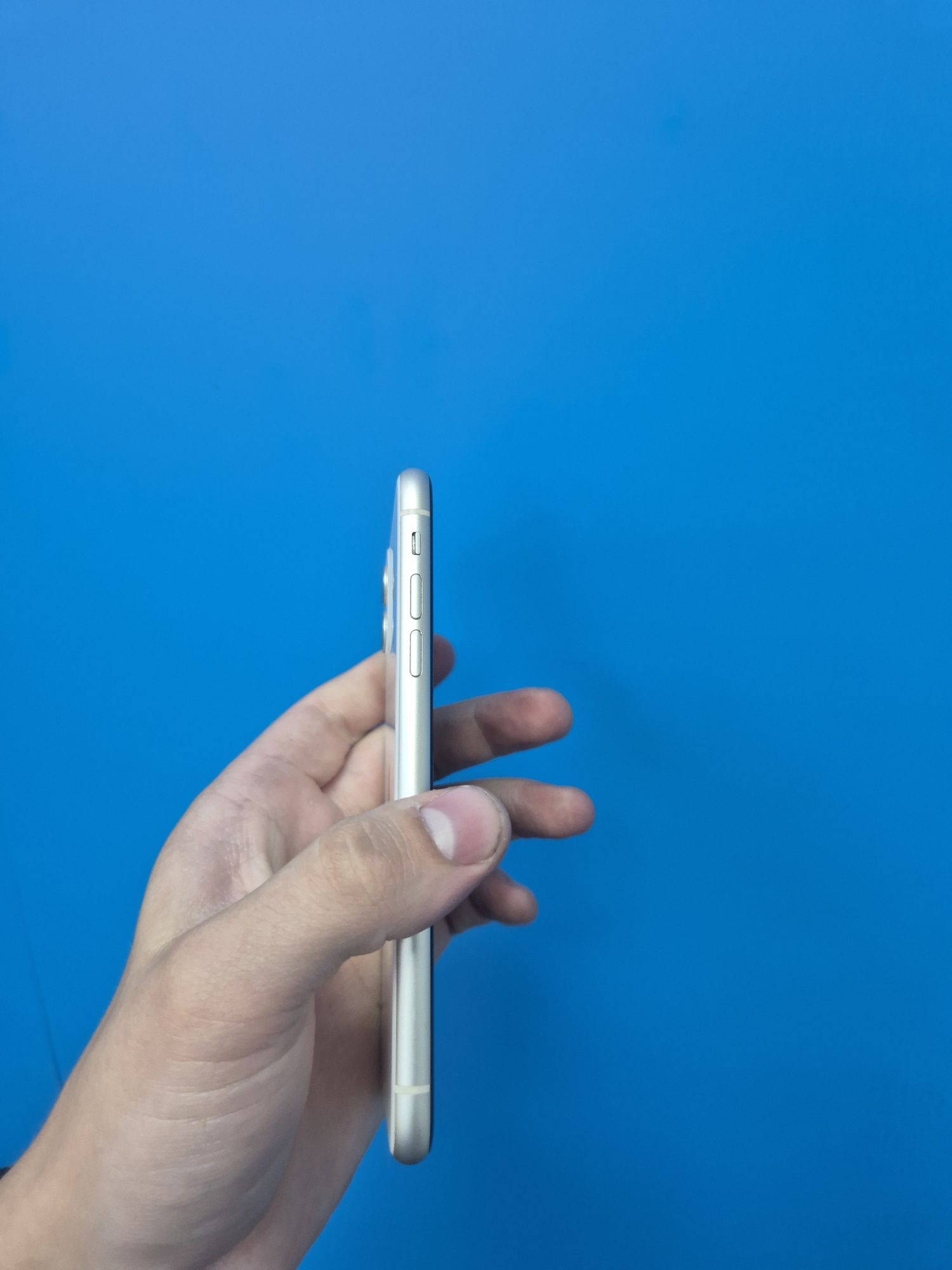 Apple Iphone 11 64GB Neverlock гарний стан