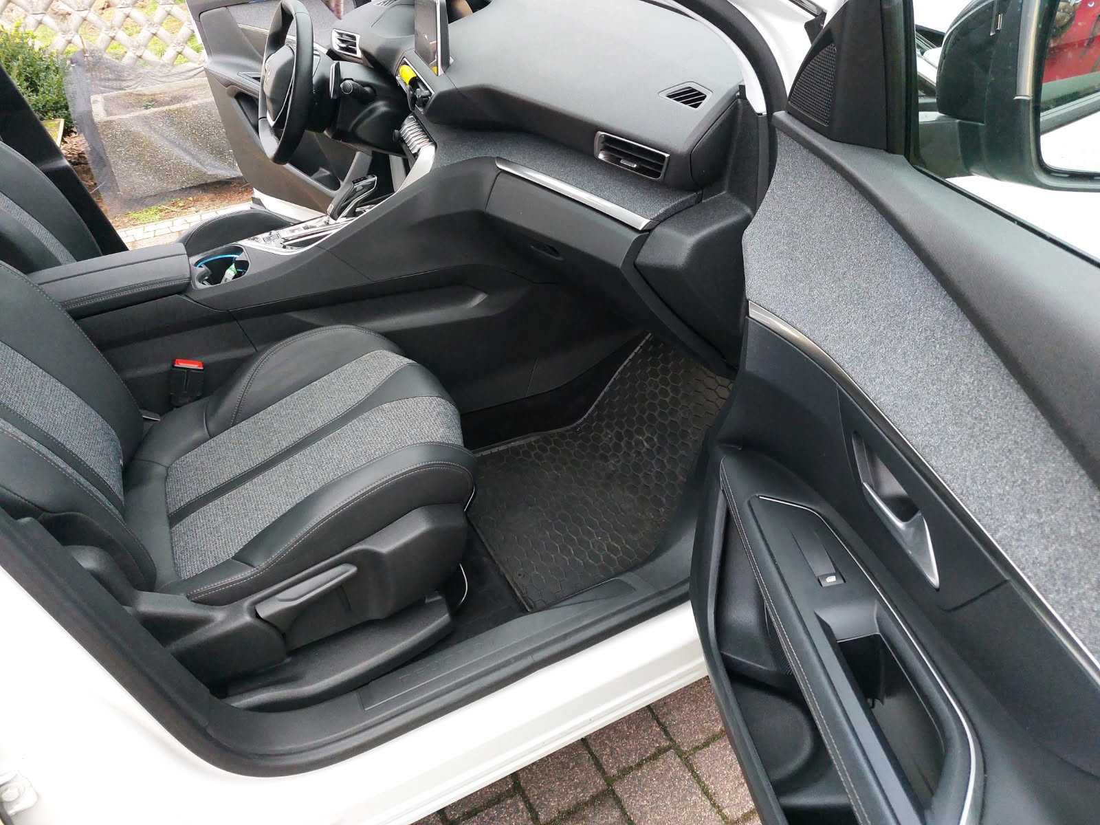 Peugeot3008 ALLURE+Automat