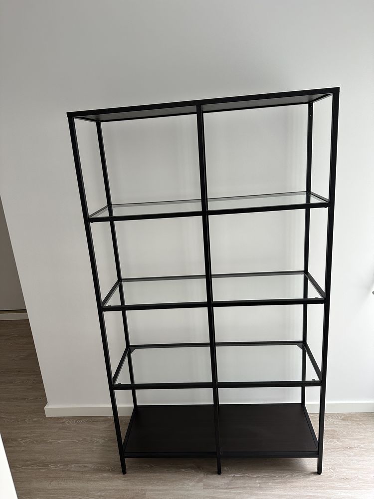 Estante metal e vidro