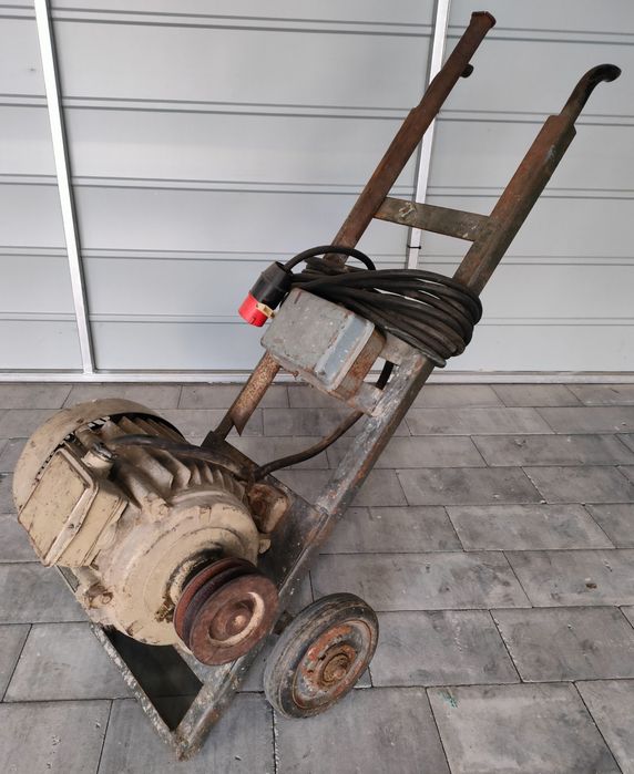 Silniki elektryczny 5,5kW z wózkiem do trajzegi/betoniarki