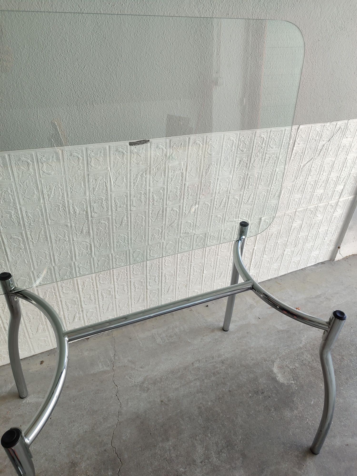 Mesa de refeições de vidro