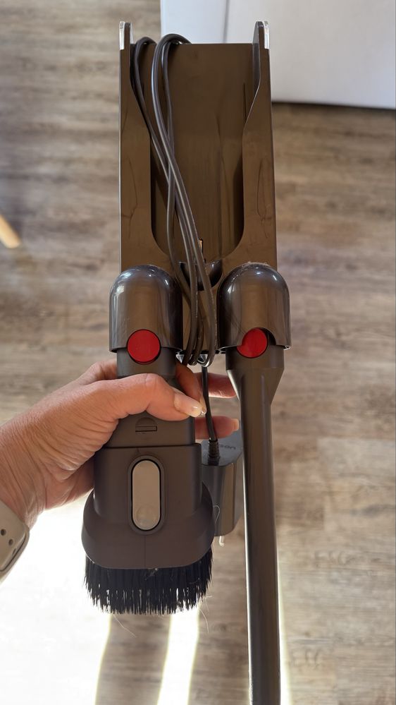 Oryginalna miniszczotka dyson v10