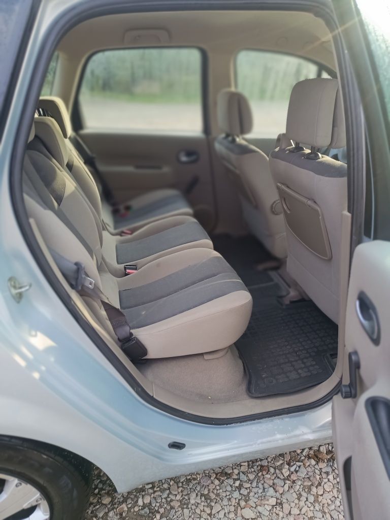 Renault Megane Scenic