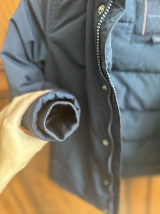 Продам парку Tommy Hilfiger, 5 років