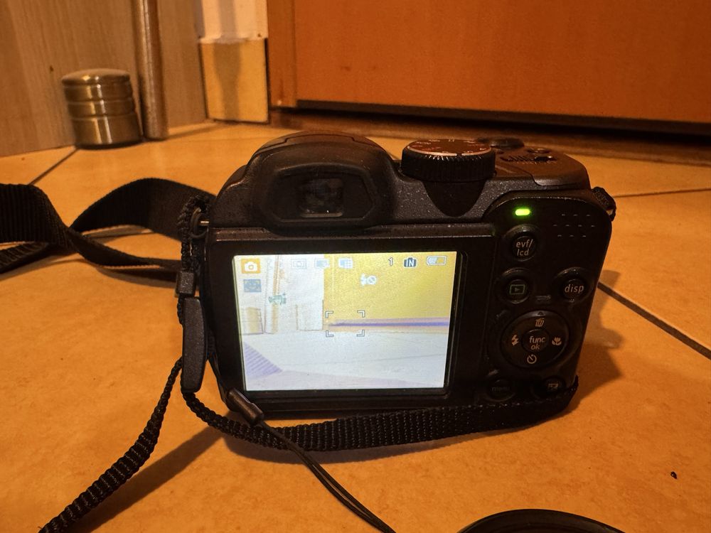 Sprawny APARAT fotograficzny GE HZ15