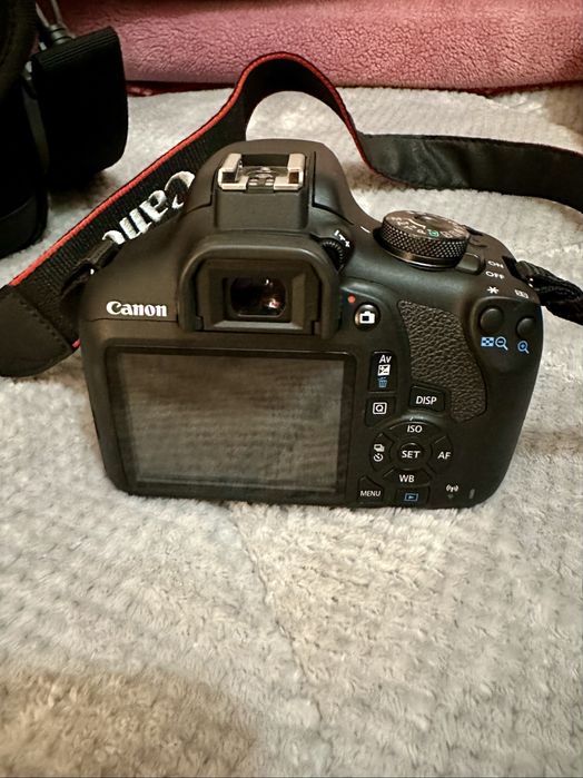 Canon 2000D e acessórios