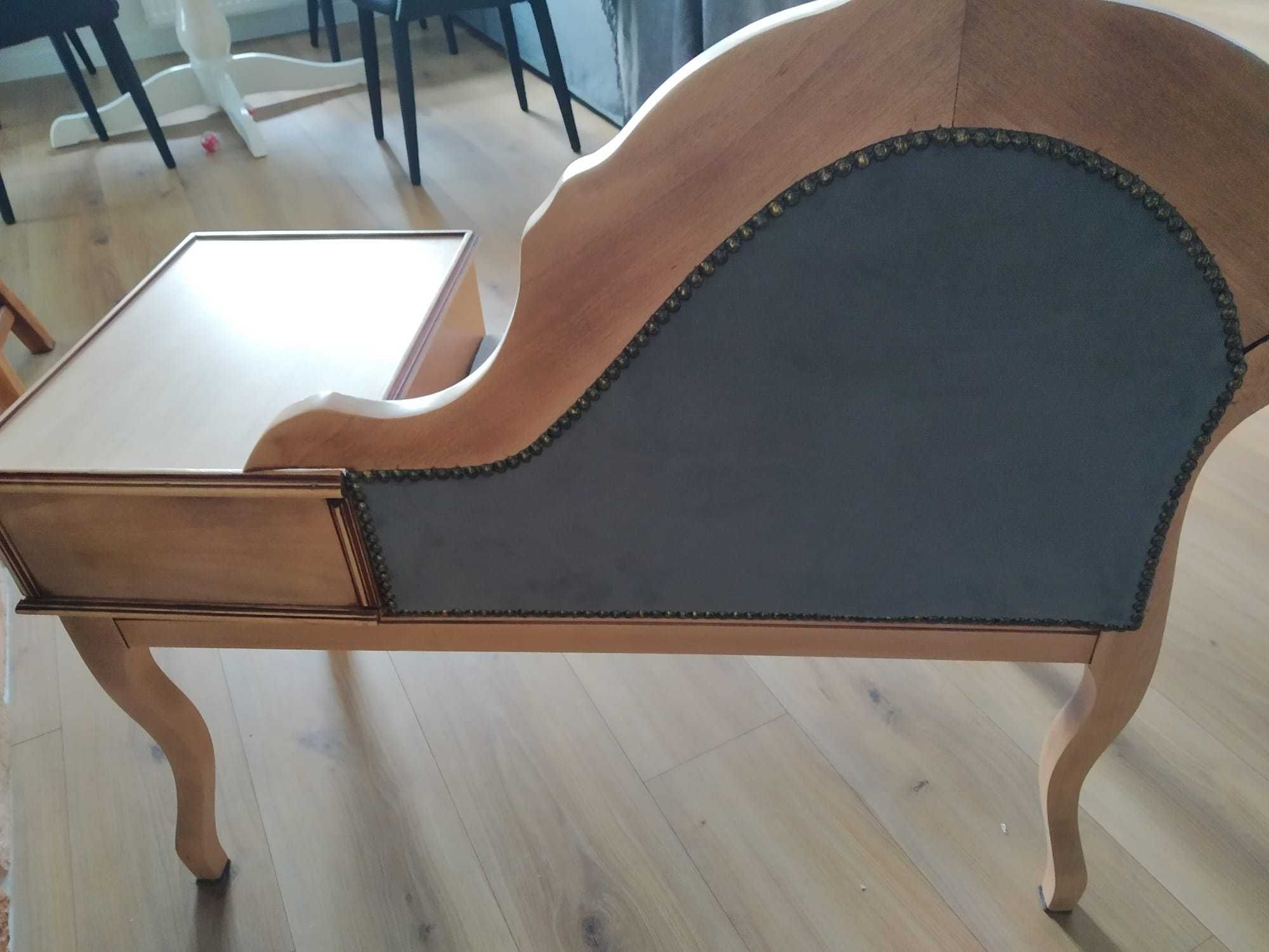 Zabytkowa ławka z szufladą - po renowacji