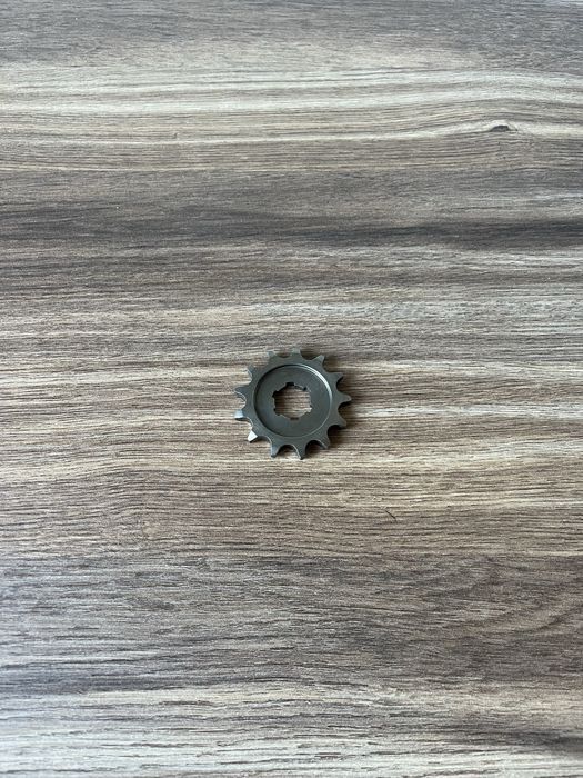 NOWA POLSKA zębatka silnika 13 zębów WSK 125 WFM M06 SHL M04