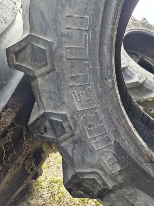 Opona 420/70r28  Pirelli