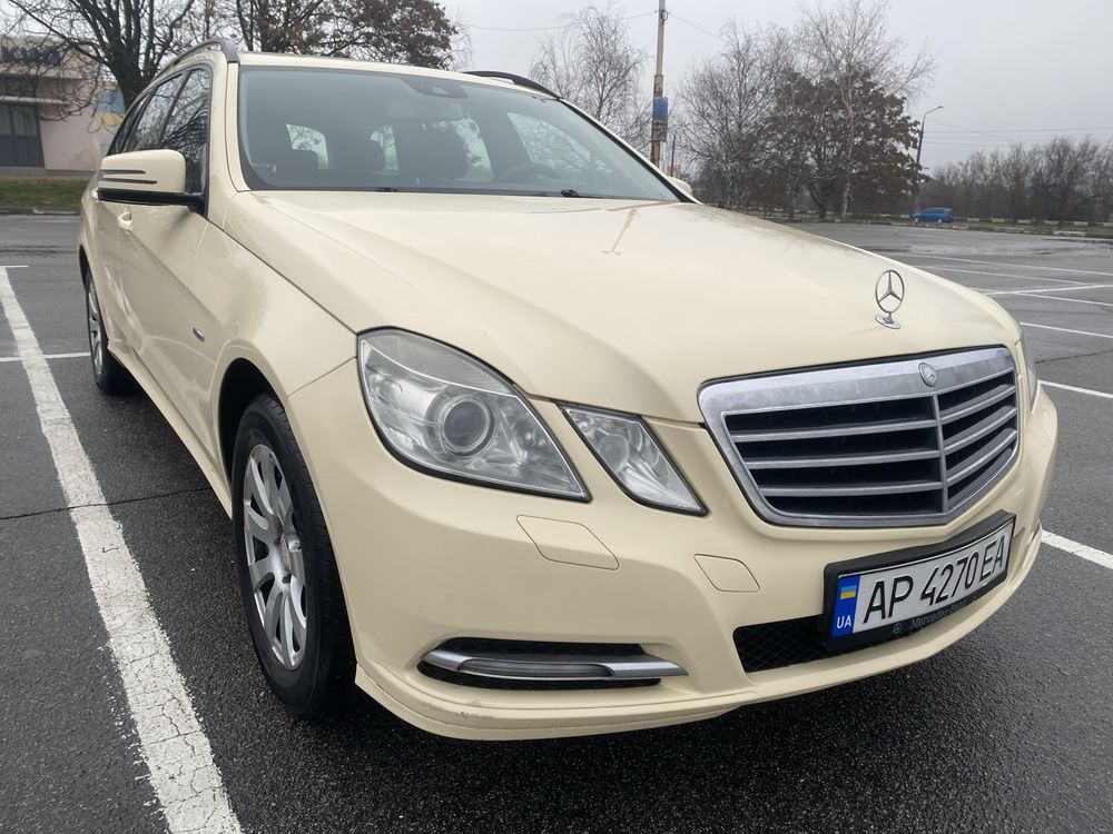 Mercedes-Benz E-Class W212