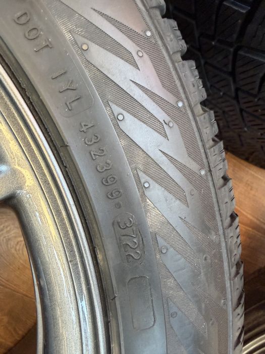 Диски шини Tesla S Plaid 5/120/19 285/40/19 - 255/45/19