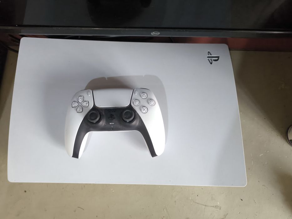 Ps5 como nova + 1 comando