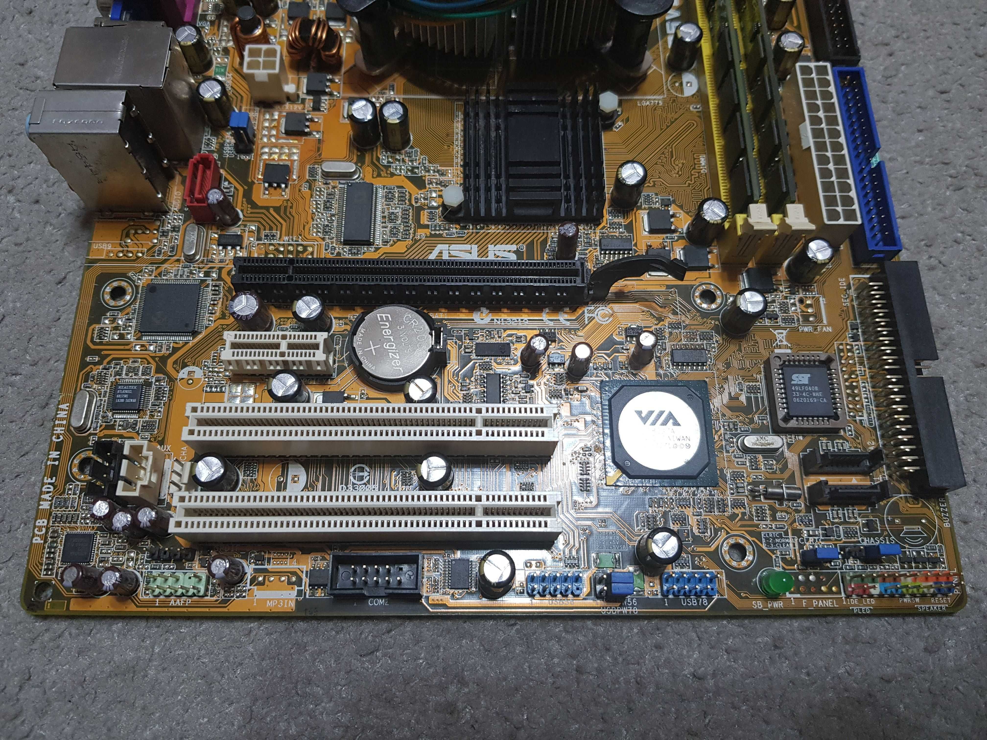 ASUS P5VD2-MX Intel Core 2 Duo E6400 2x2.13 GHz 4GB RAM