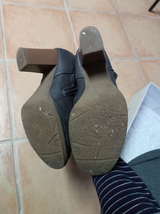 Bota cano alto, senhora