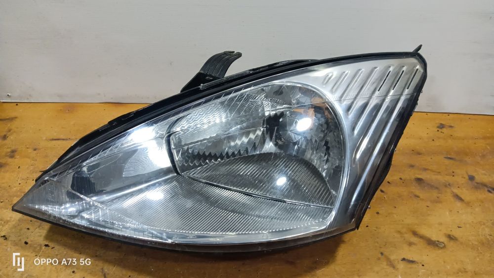 Farol Ford focus ótica 2005 depo