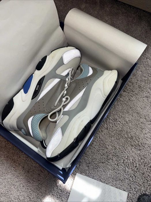 Dior B22 “Branco e Azul”, tamanho 43 (Europeu)