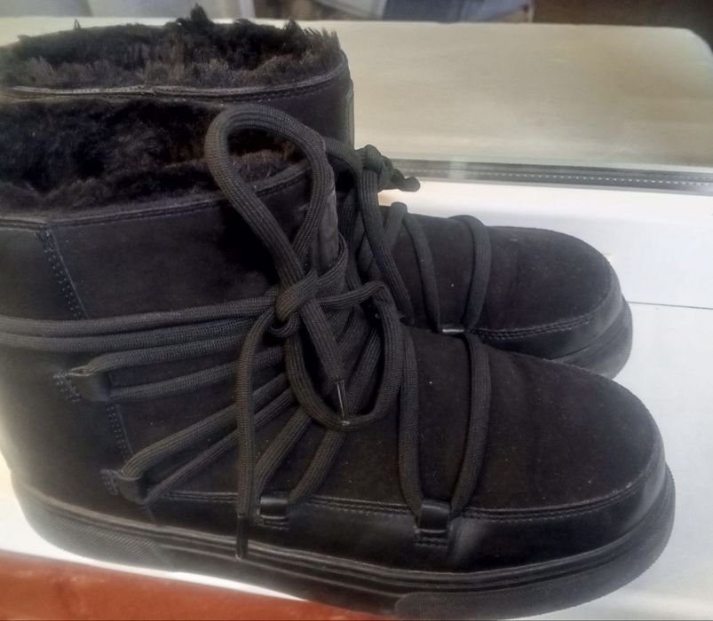 Продам ботинки H&M original чорні нові