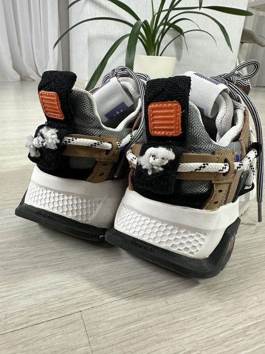 Продам кросівки взувала 1 раз