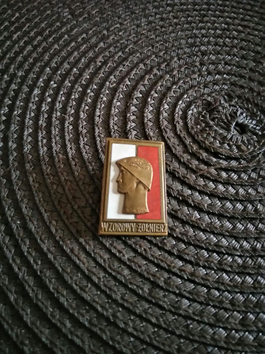 Odznaka wzorowy żołnierz brązowa